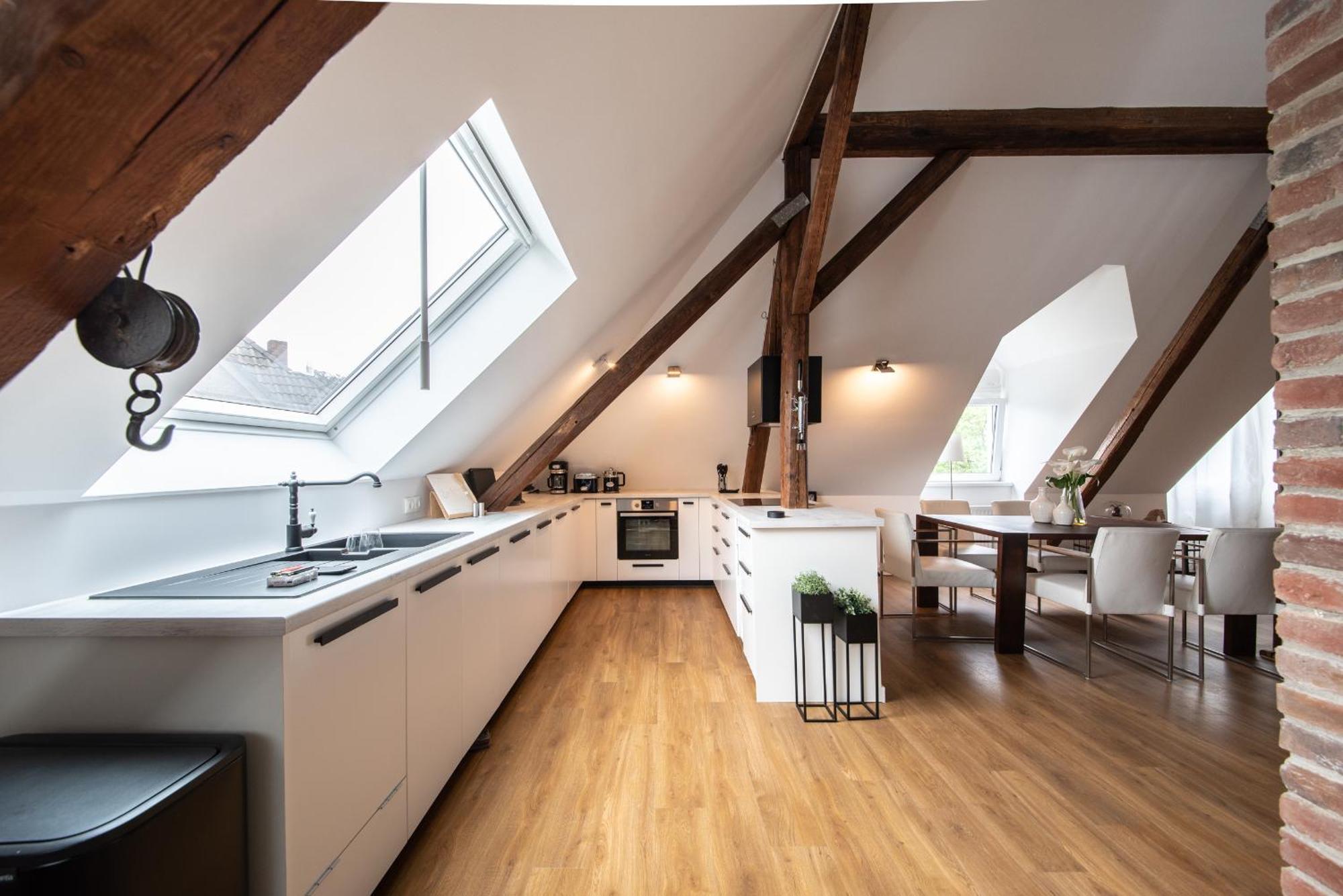 Design-loft Und *